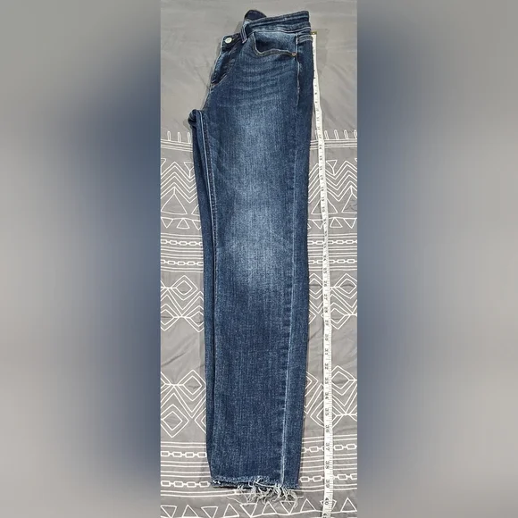 Judy Blue Midrise Skinny Raw Hem Jeans Size 7/28 - Picture 2 of 7